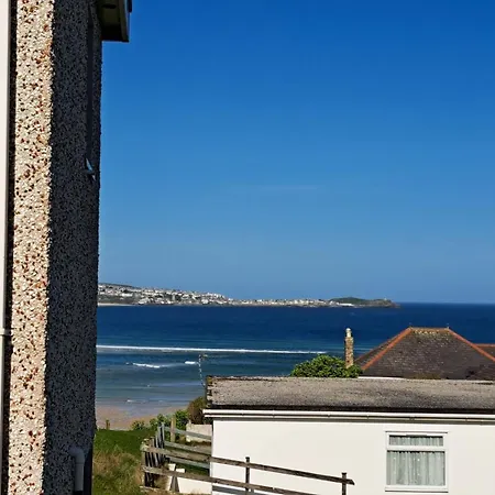 B52 Oyster, Riviere Towans Holiday home *